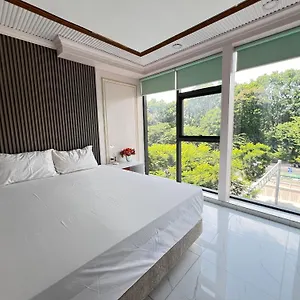 Thu's Near Ben Thanh Market Apartment Ho Chi Minh City